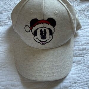 Disney Beige Cap with Iconic Character (Santa Mickey)